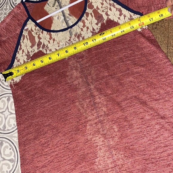 Women’s BKE  Lace Detail Top - Picture 7 of 9